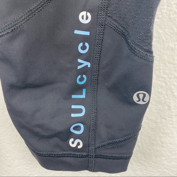 LULULEMON x SOULCYCLE Black Crop Leggings, size 6 - Picture 3 of 7